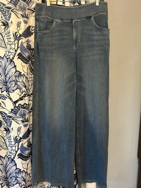 Halara High-Rise Blue Wide-Leg Women’s Jeans